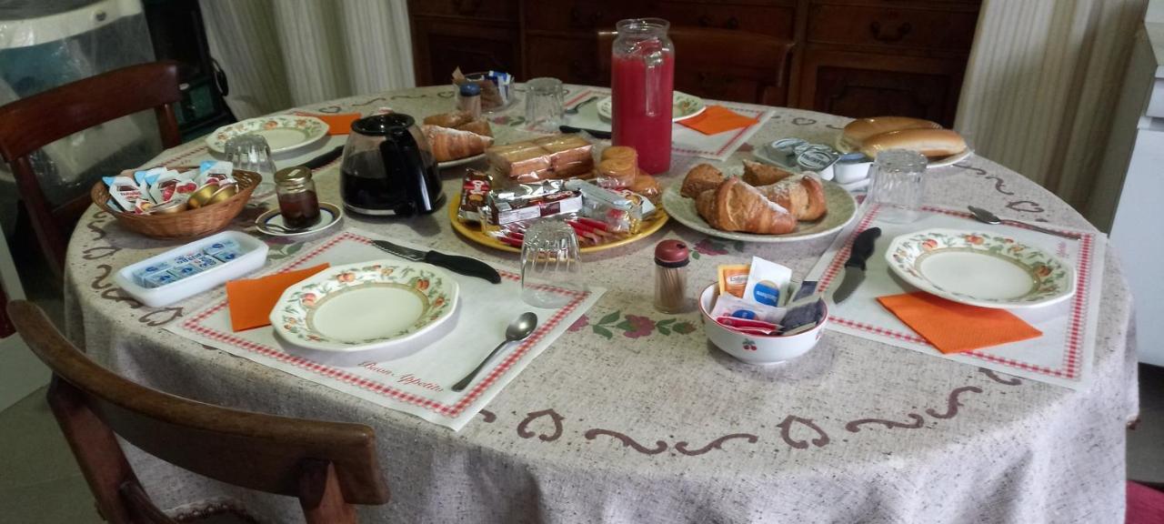 Ca D' Fefi Bed & Breakfast Gorzegno Dış mekan fotoğraf